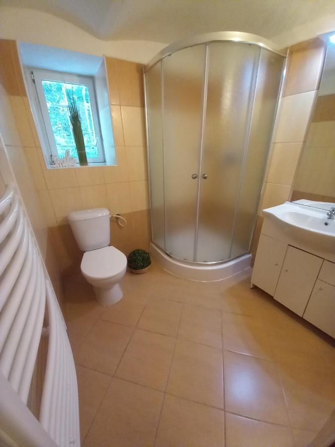 Loučná pod Klínovcem Chalupa Nela Apartmany Haj U Loucne Pod Klinovcem מראה חיצוני תמונה