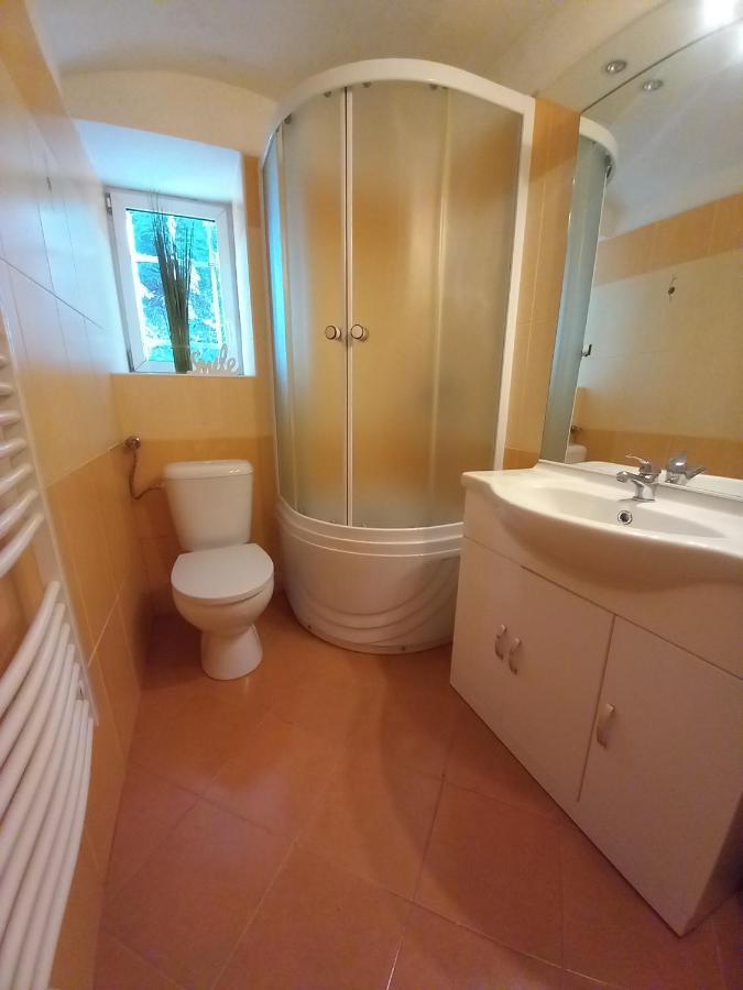 Loučná pod Klínovcem Chalupa Nela Apartmany Haj U Loucne Pod Klinovcem מראה חיצוני תמונה